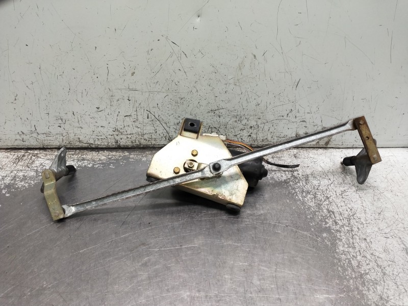 Recambio de motor limpia delantero para peugeot 309 referencia OEM IAM 9390332314  