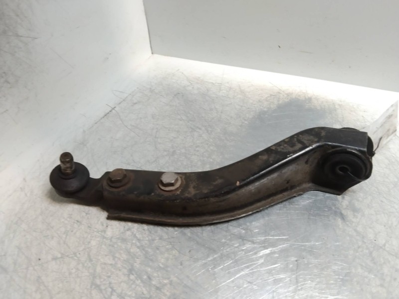 Recambio de brazo suspension inferior delantero derecho para opel corsa b 1.2 referencia OEM IAM   