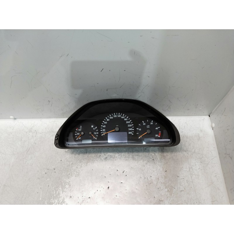 Recambio de cuadro instrumentos para mercedes clase e (w210) berlina diesel 270 cdi (210.016) referencia OEM IAM 110080063 A2105