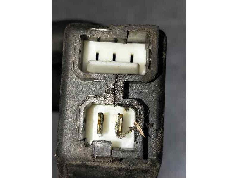 Recambio de motor cierre centralizado delantero derecho para peugeot 309 referencia OEM IAM   