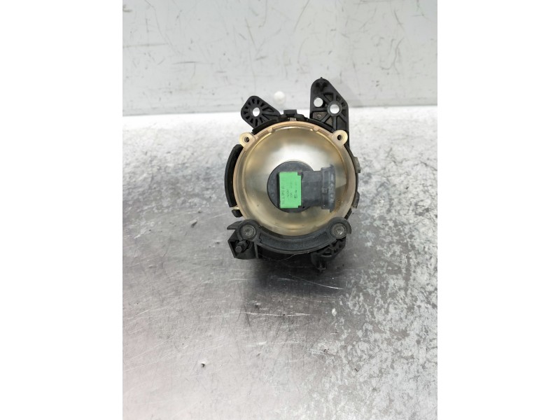 Recambio de faro antiniebla derecho para mercedes clase cls (w219) referencia OEM IAM 0305073002 A2518200856 