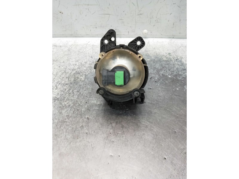 Recambio de faro antiniebla izquierdo para mercedes clase cls (w219) referencia OEM IAM 0305076001 A2518200756 