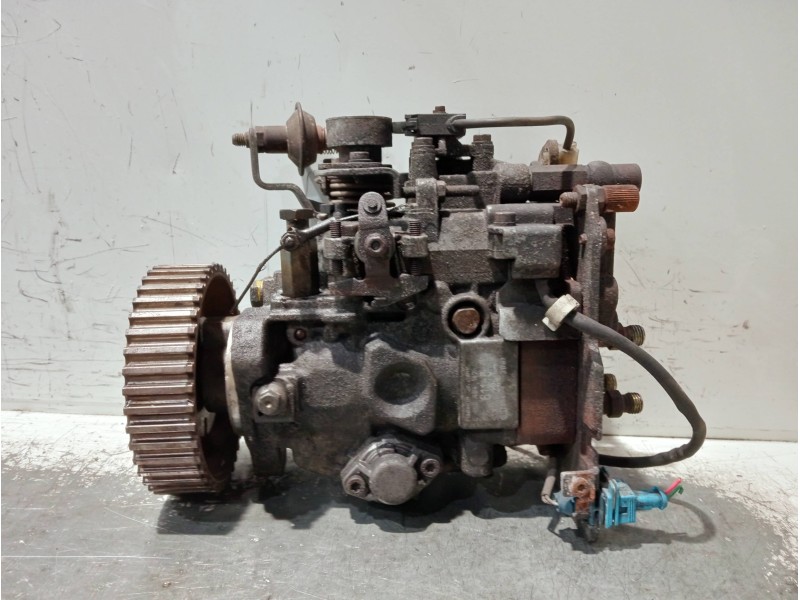 Recambio de bomba inyeccion para peugeot 106 (s2) referencia OEM IAM 0460484142  