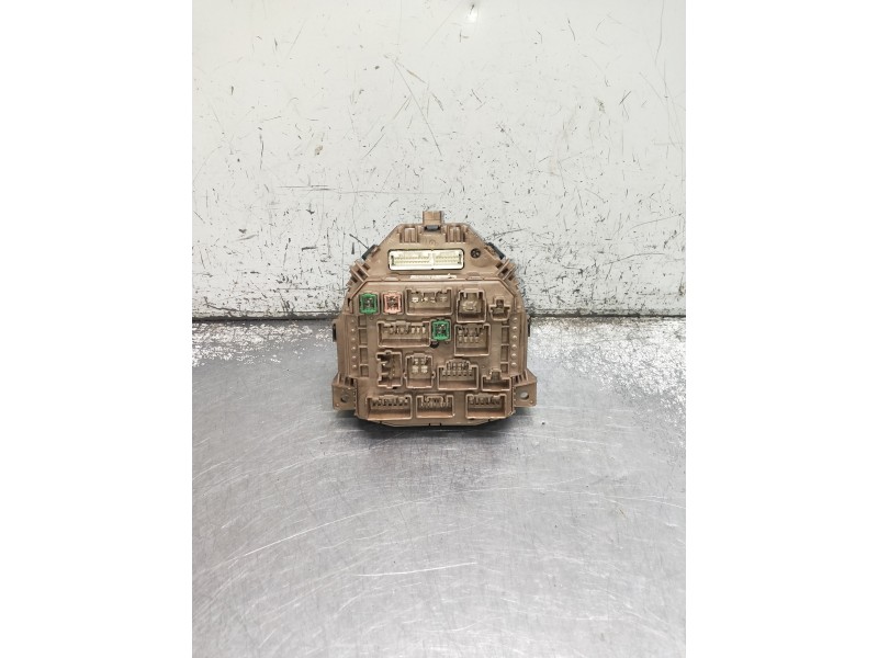 Recambio de cuadro instrumentos para peugeot 107 referencia OEM IAM H03838000H031  