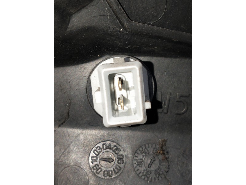 Recambio de faro izquierdo para peugeot 107 referencia OEM IAM   