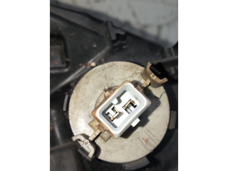 Recambio de faro izquierdo para peugeot 107 referencia OEM IAM   