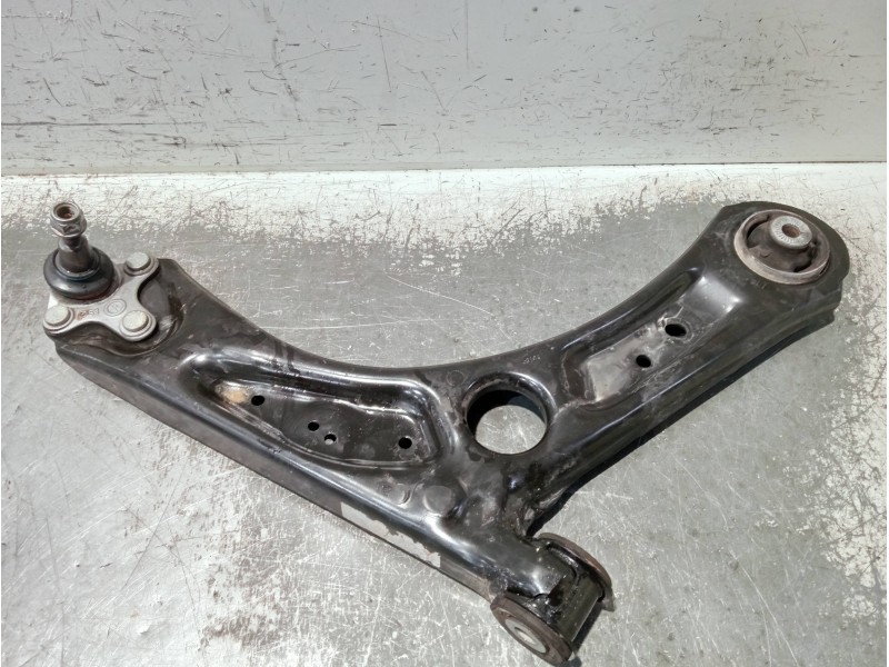 Recambio de brazo suspension inferior delantero derecho para volkswagen caddy furgón/kombi referencia OEM IAM 5R3407152B  