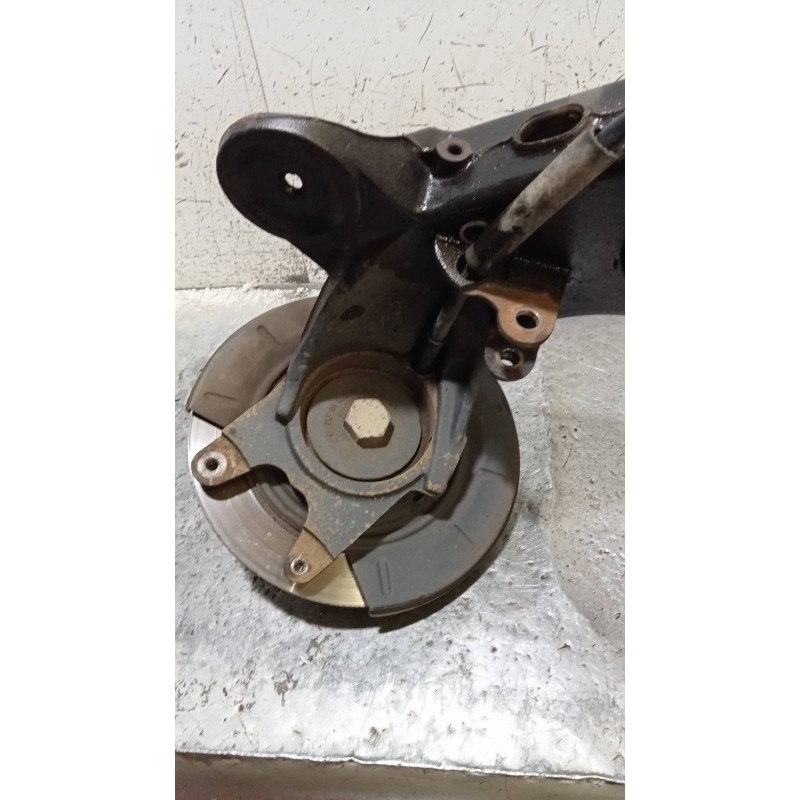 Recambio de mangueta trasera derecha para mercedes vito (w638) caja cerrada 110 cdi  (638.094) referencia OEM IAM A6383521504  