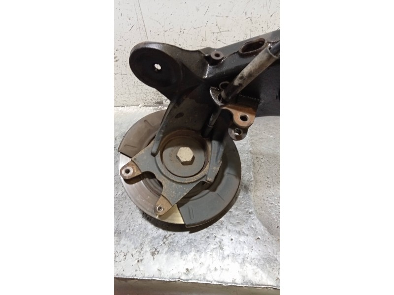 Recambio de mangueta trasera derecha para mercedes vito (w638) caja cerrada 110 cdi  (638.094) referencia OEM IAM A6383521504  