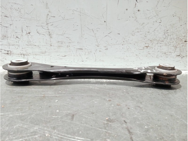 Recambio de tirante trasero derecho para volkswagen caddy furgón/kombi referencia OEM IAM 5R3505237B  