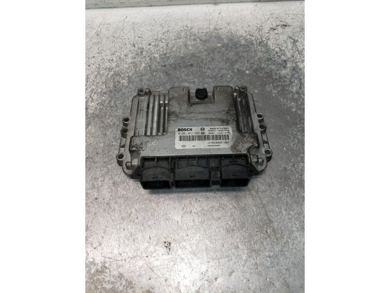 Recambio de centralita motor uce para nissan primastar (x83) referencia OEM IAM 0281011529 8200546983 