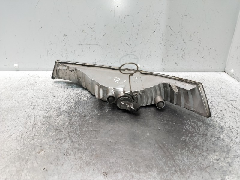 Recambio de piloto delantero derecho para nissan primastar (x83) referencia OEM IAM 8200402981  