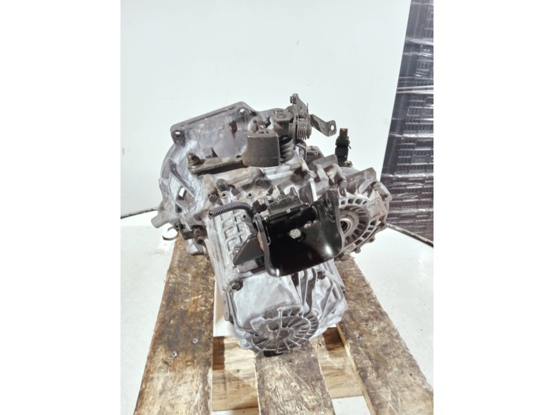 Recambio de caja cambios para hyundai coupe (gk) referencia OEM IAM J41873 553637 5V