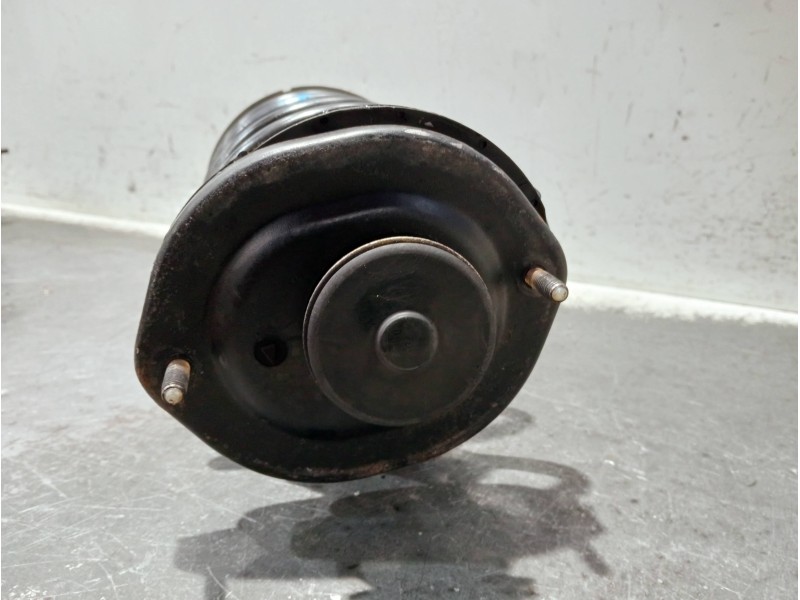 Recambio de amortiguador delantero derecho para volvo serie 440 referencia OEM IAM 333100KYB  