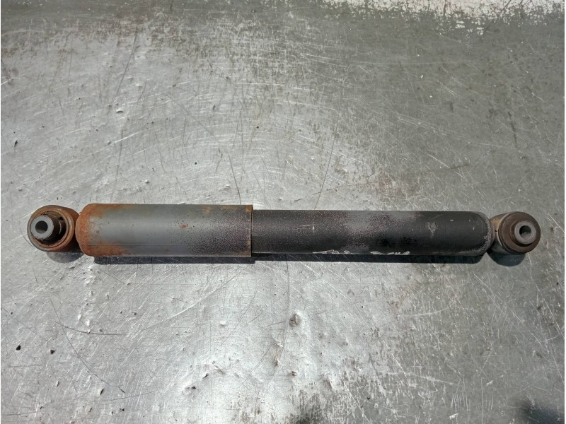 Recambio de amortiguador trasero derecho para volvo serie 440 referencia OEM IAM   