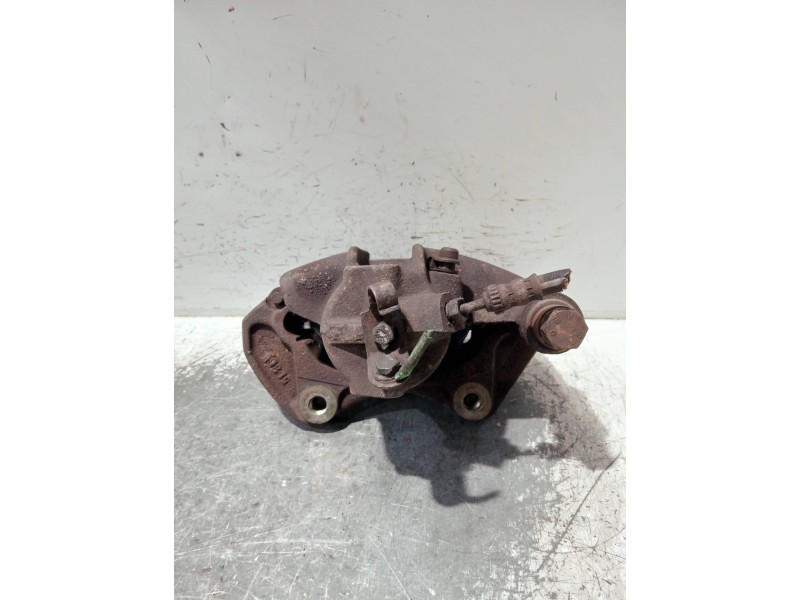 Recambio de pinza freno delantera derecha para fiat scudo (222) referencia OEM IAM 795670  