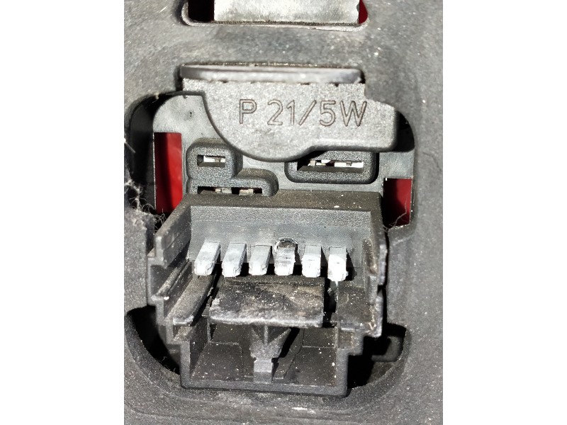 Recambio de piloto trasero izquierdo para renault clio ii fase ii (b/cb0) referencia OEM IAM   