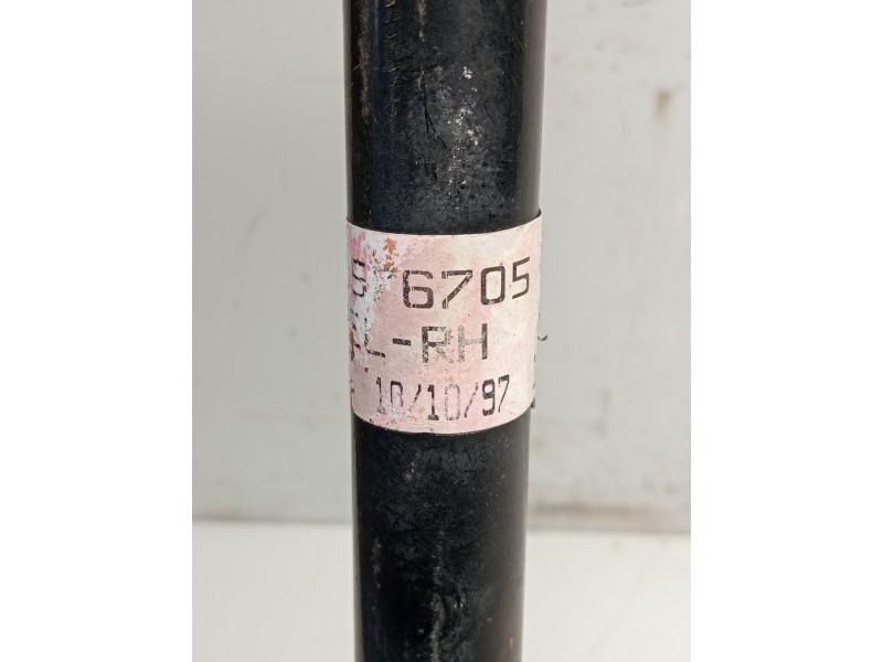 Recambio de transmision delantera derecha para opel corsa b referencia OEM IAM 90576705  