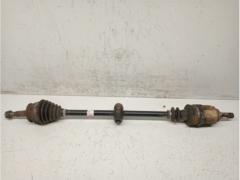 Recambio de transmision delantera derecha para opel corsa b referencia OEM IAM 90576705  