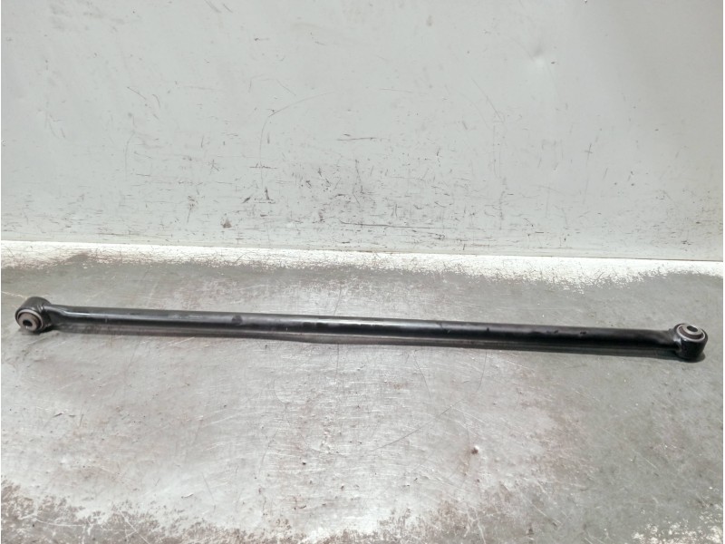 Recambio de tirante trasero derecho para volkswagen caddy furgón/kombi referencia OEM IAM 5R3501529C  