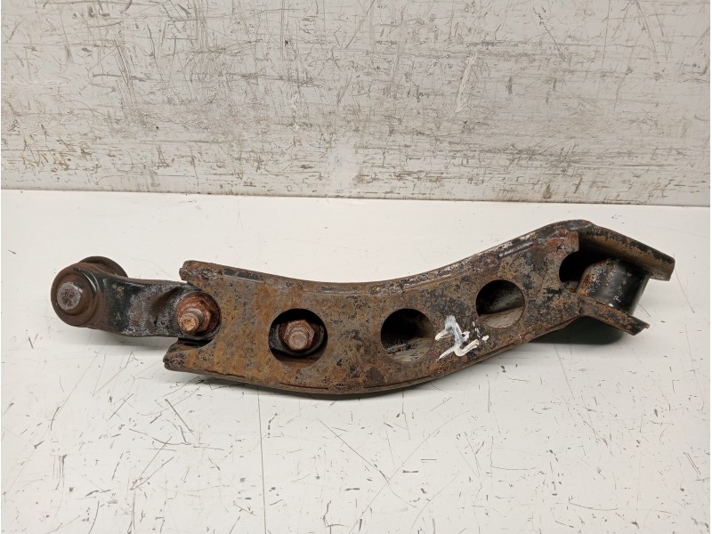 Recambio de brazo suspension inferior delantero izquierdo para opel corsa b referencia OEM IAM   
