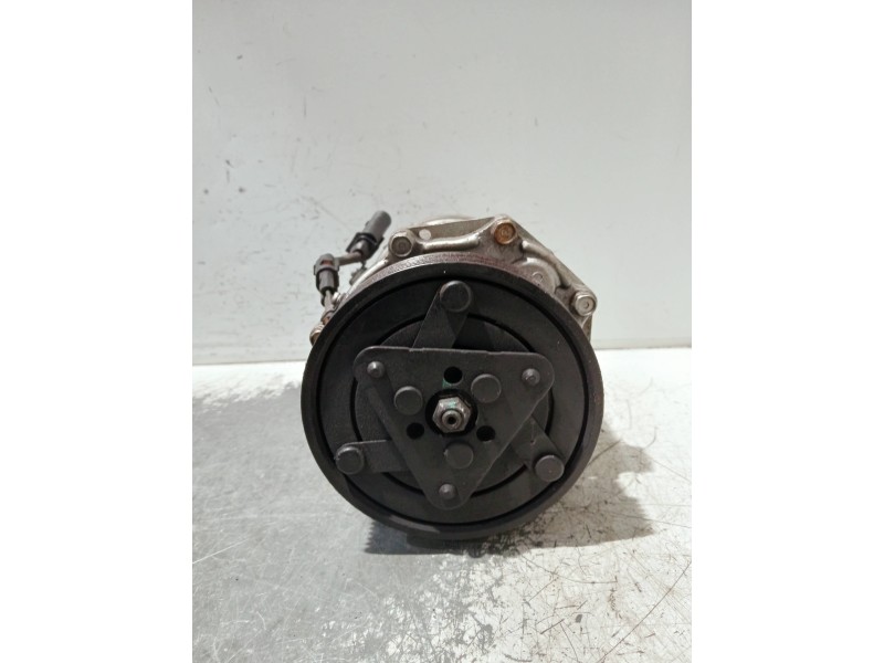 Recambio de compresor aire acondicionado para audi a3 (8l) referencia OEM IAM 813700  