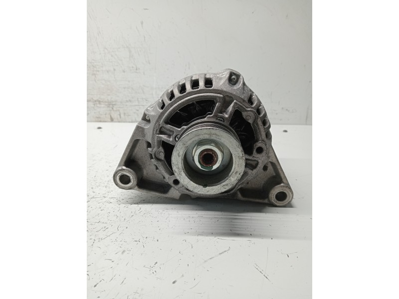 Recambio de alternador para opel corsa b referencia OEM IAM   