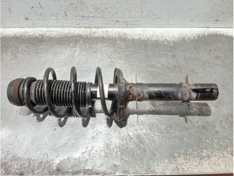 Recambio de amortiguador delantero izquierdo para audi a3 (8l) referencia OEM IAM 334812  