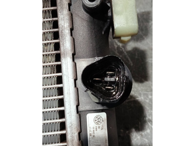 Recambio de radiador agua para audi a3 (8l) referencia OEM IAM 1J0121253AD  