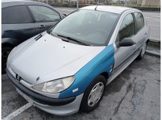 peugeot 206 berlina del año 2002
