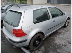 volkswagen golf iv berlina (1j1) del año 2002 2