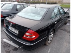 mercedes clase e (w211) berlina del año 2005 2
