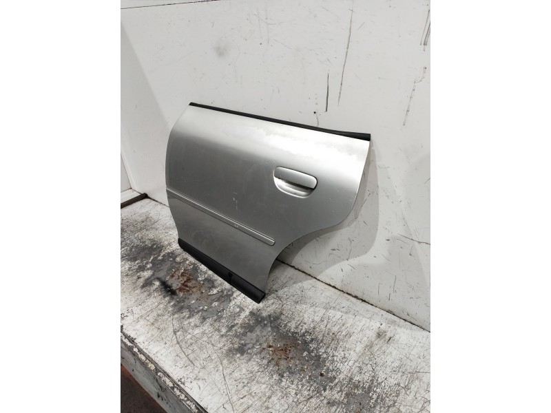 Recambio de puerta trasera izquierda para audi a3 (8l) referencia OEM IAM   5P