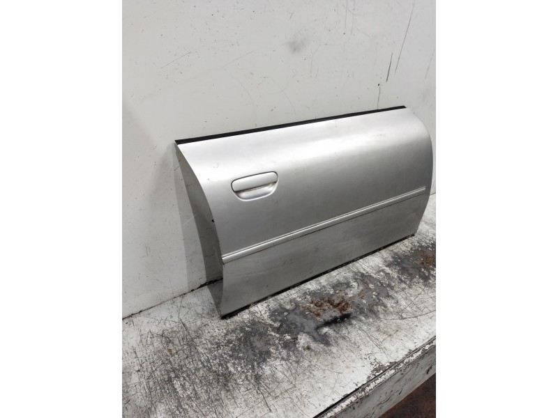 Recambio de puerta delantera derecha para audi a3 (8l) referencia OEM IAM   5P