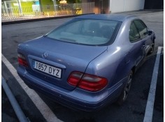 mercedes clase clk (w208) coupe del año 2006 2