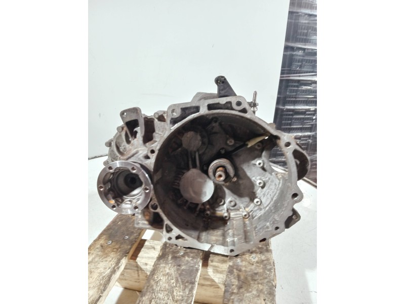 Recambio de caja cambios para volkswagen caddy furgón/kombi referencia OEM IAM UFX 12042164 FM6C9008 0268 6V