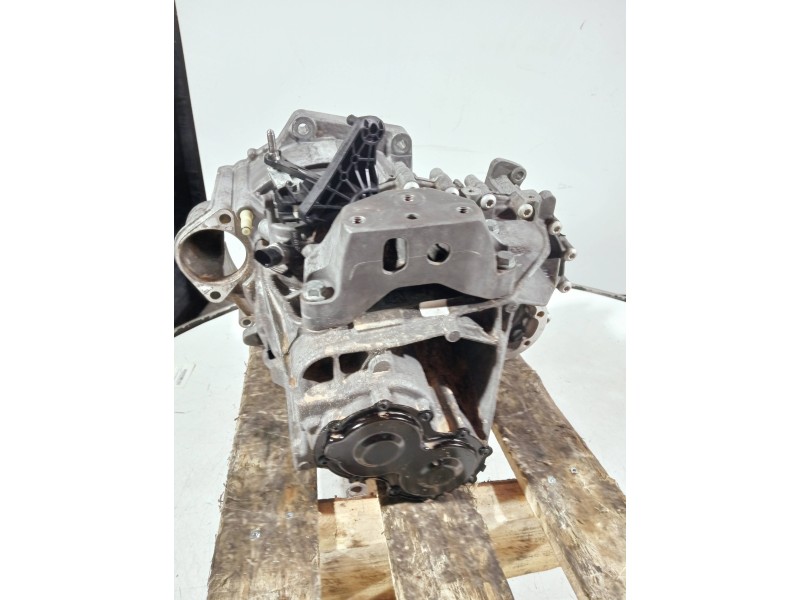 Recambio de caja cambios para volkswagen caddy furgón/kombi referencia OEM IAM UFX 12042164 FM6C9008 0268 6V