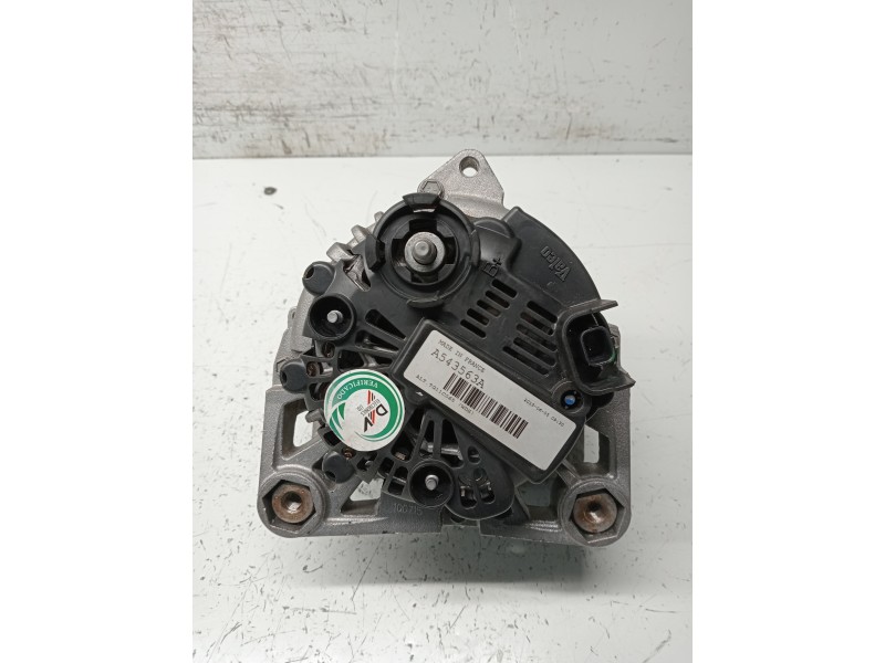 Recambio de alternador para renault scenic ii referencia OEM IAM A543563A  
