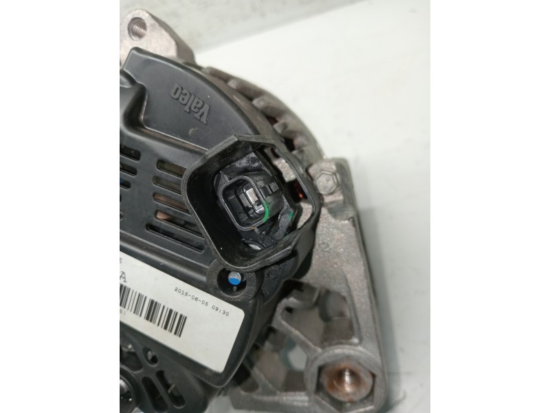 Recambio de alternador para renault scenic ii referencia OEM IAM A543563A  
