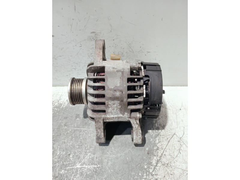 Recambio de alternador para fiat bravo (198) referencia OEM IAM 51727338 A115I 