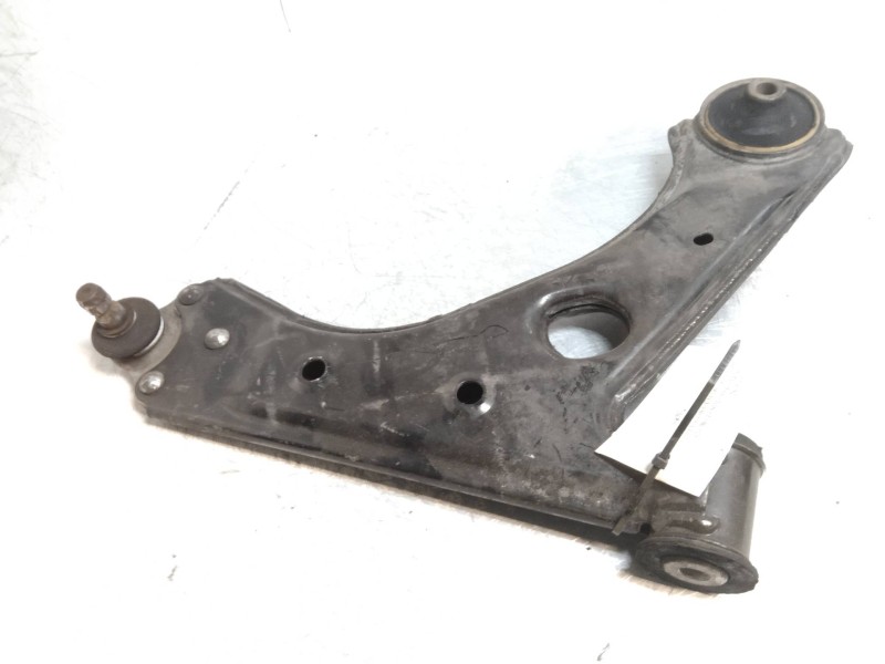 Recambio de brazo suspension inferior delantero derecho para opel corsa d 1.4 16v referencia OEM IAM   