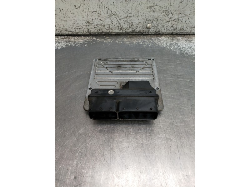 Recambio de centralita motor uce para mercedes clase clk (w209) coupe 200 compressor (209.342) referencia OEM IAM A2711539179  