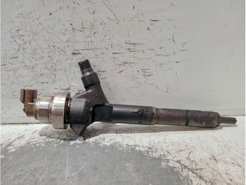 Recambio de inyector para opel zafira b referencia OEM IAM 8973762703  DENSO