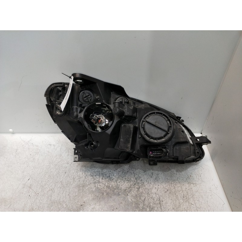 Recambio de faro izquierdo para mercedes clase c (w204) berlina c 200 cdi blueefficiency (204.001) referencia OEM IAM A204820836