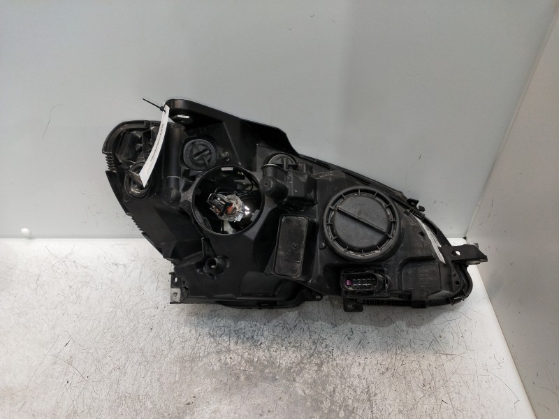 Recambio de faro izquierdo para mercedes clase c (w204) berlina c 200 cdi blueefficiency (204.001) referencia OEM IAM A204820836