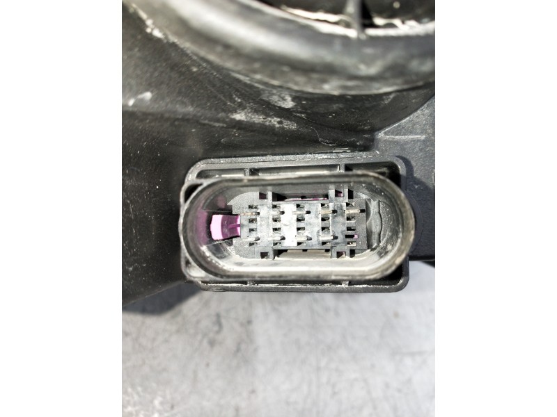 Recambio de faro izquierdo para mercedes clase c (w204) berlina c 200 cdi blueefficiency (204.001) referencia OEM IAM A204820836