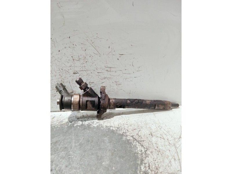 Recambio de inyector para peugeot 308 referencia OEM IAM 0445110297  BOSCH