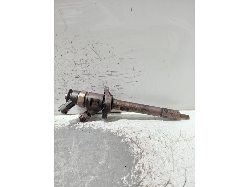 Recambio de inyector para peugeot 308 referencia OEM IAM 0445110297  BOSCH