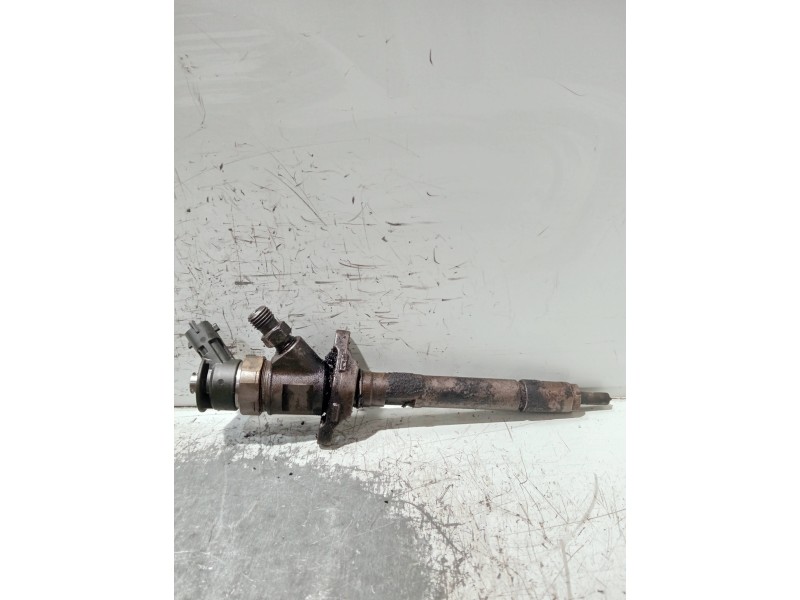 Recambio de inyector para peugeot 308 referencia OEM IAM 0445110297  BOSCH