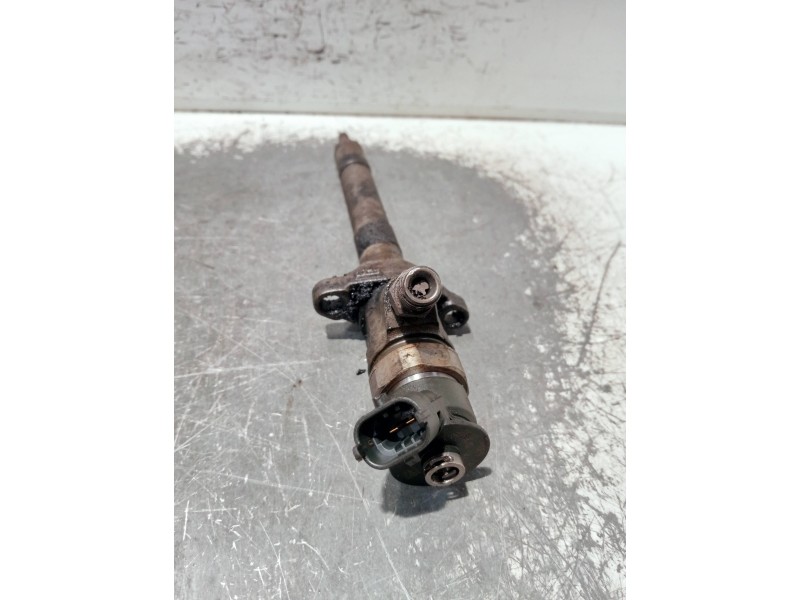 Recambio de inyector para peugeot 308 referencia OEM IAM 0445110297  BOSCH